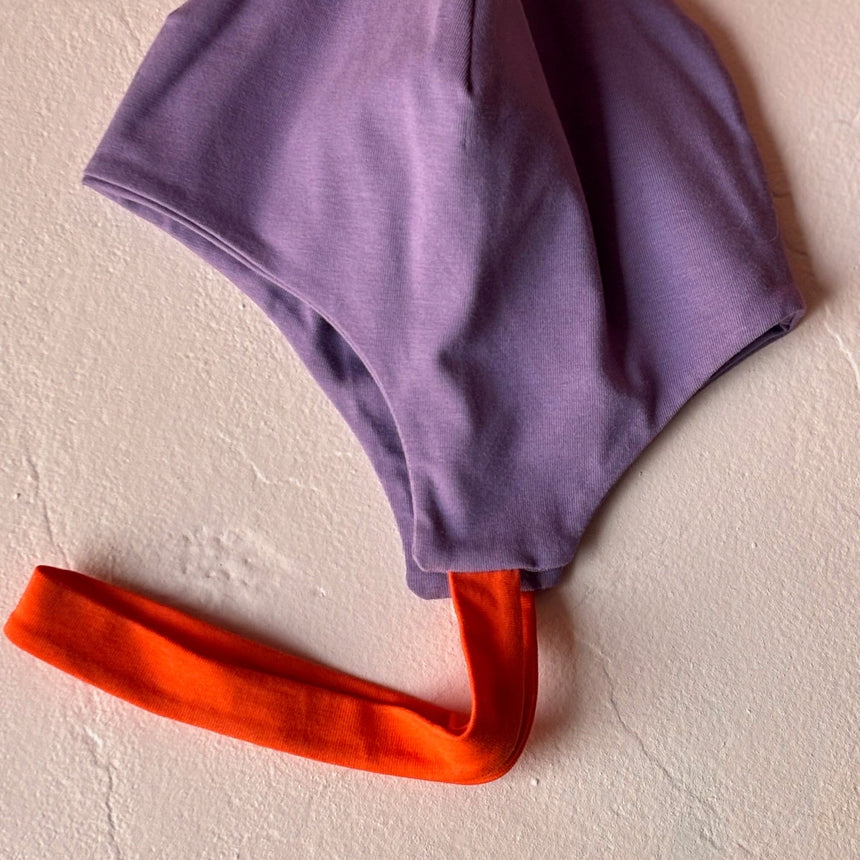 Linolike Lilac – die Babymütze aus Berlin, die nie verloren geht