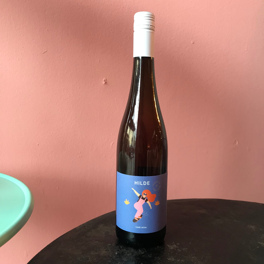 Sisters in Wine Weine