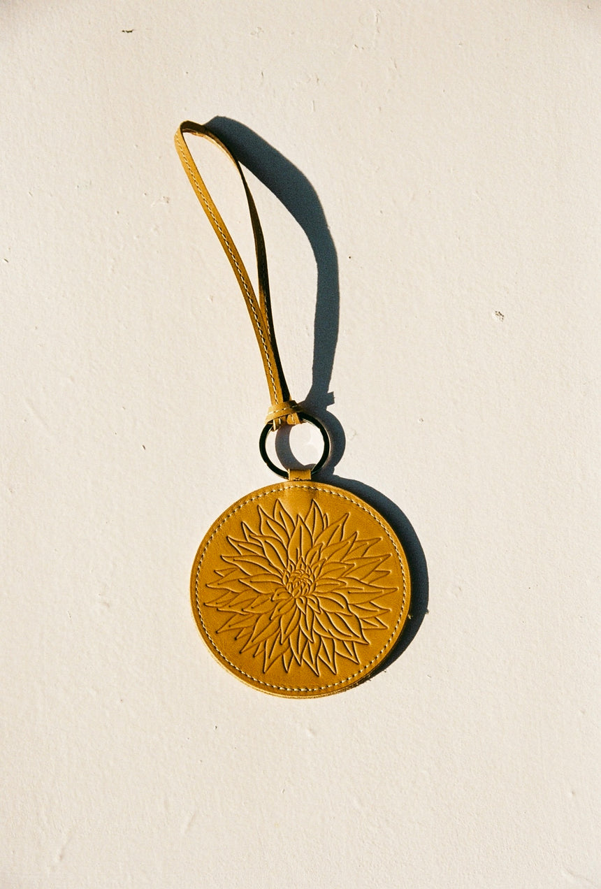 PB 0110 x MARSANO Dahlia Pendant