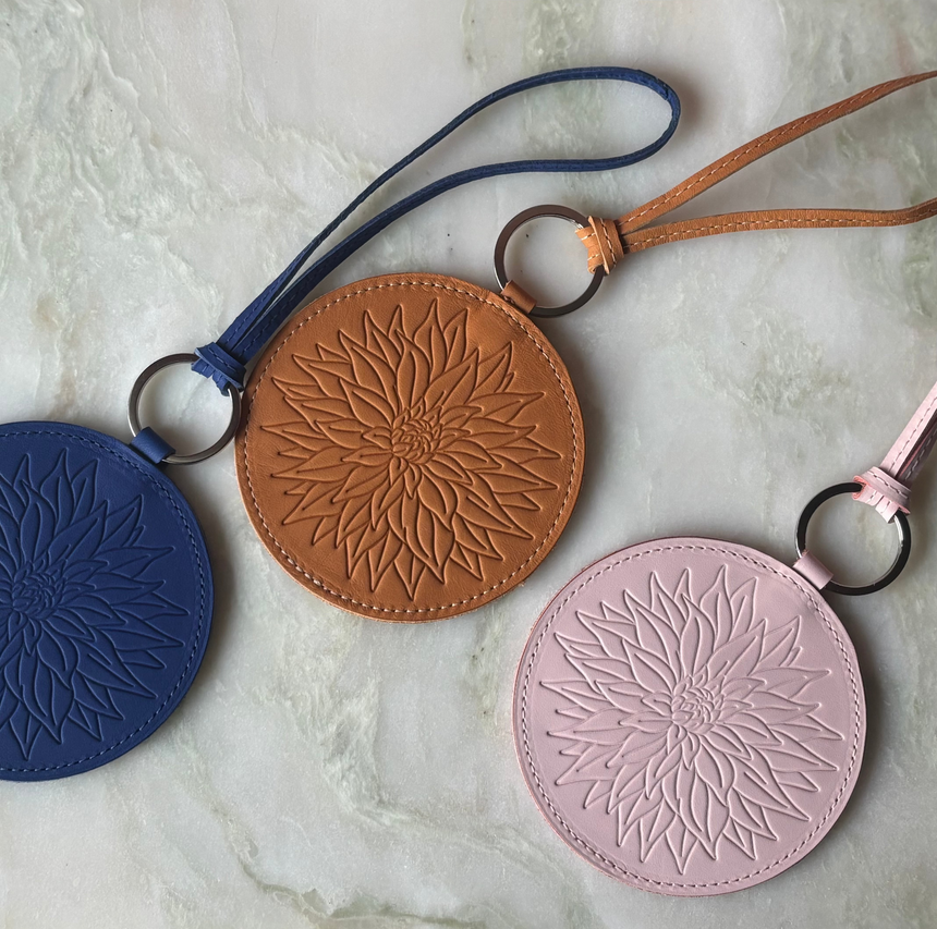 PB 0110 x MARSANO Anhänger Dahlie